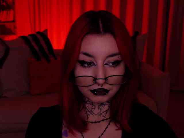 MistressMarcelline webcam