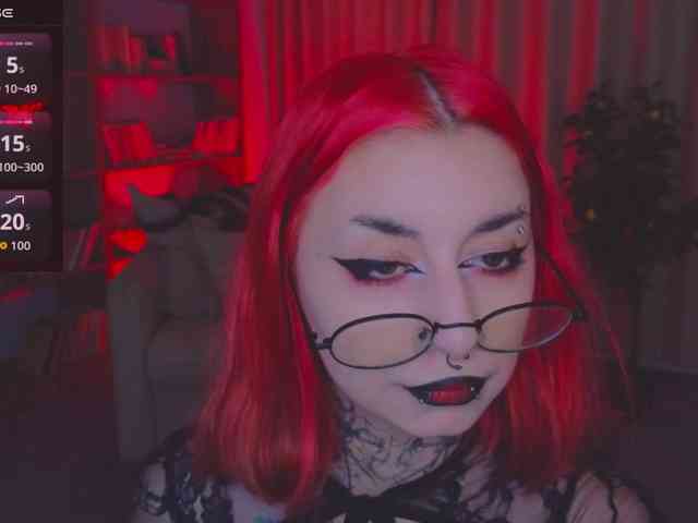 MistressMarcelline webcam