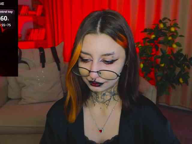 MistressMarcelline webcam