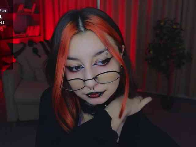 MistressMarcelline webcam