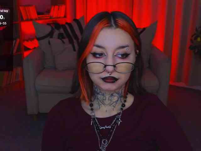 MistressMarcelline webcam