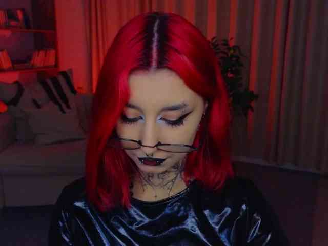 MistressMarcelline webcam