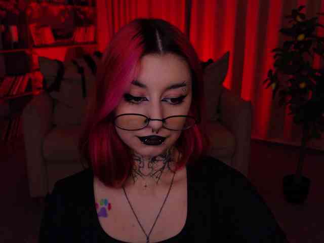 MistressMarcelline webcam