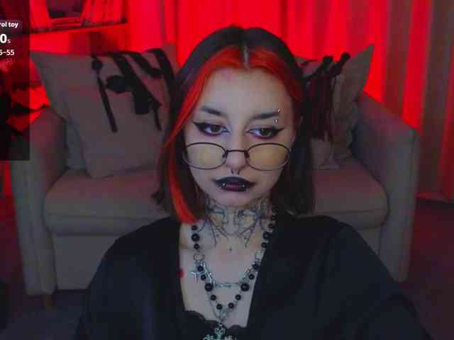 MistressMarcelline webcam