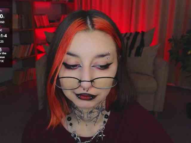 MistressMarcelline webcam