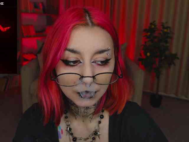 MistressMarcelline webcam