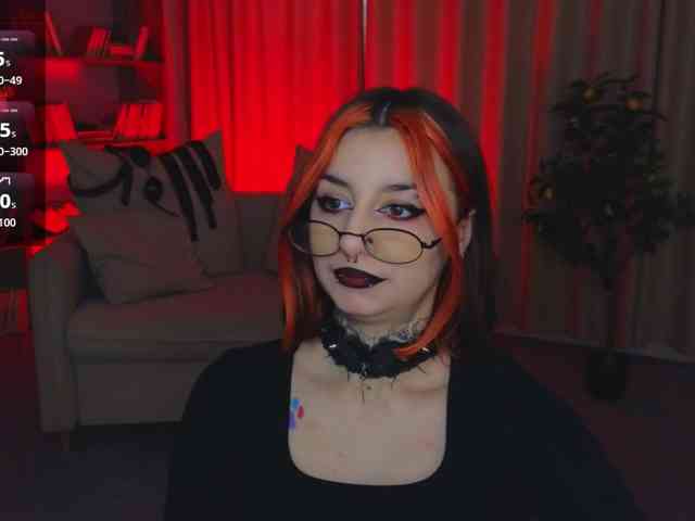 MistressMarcelline webcam
