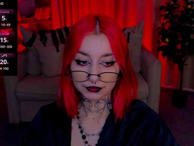 MistressMarcelline webcam