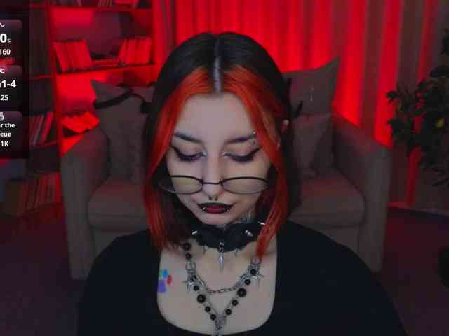 MistressMarcelline webcam