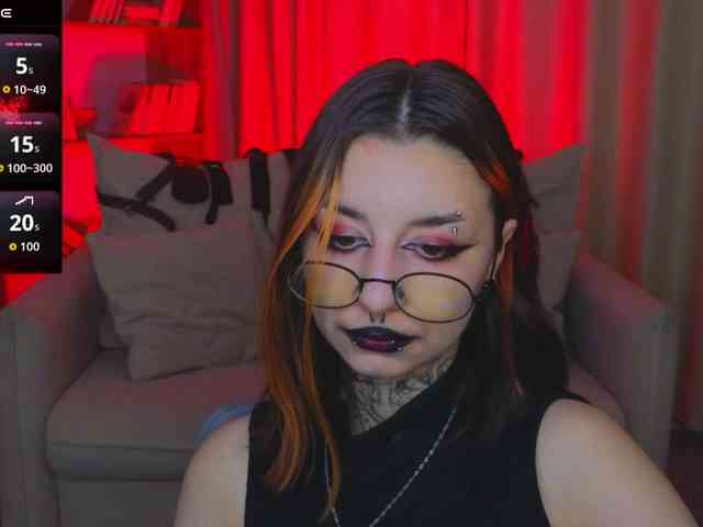MistressMarcelline webcam