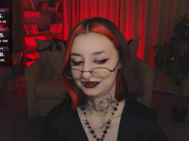 MistressMarcelline webcam