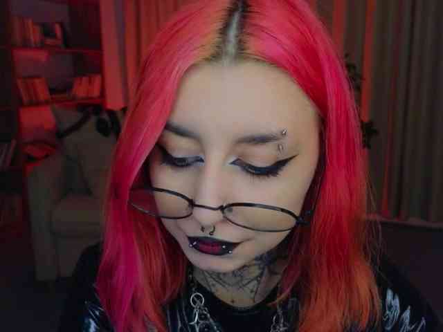 MistressMarcelline webcam
