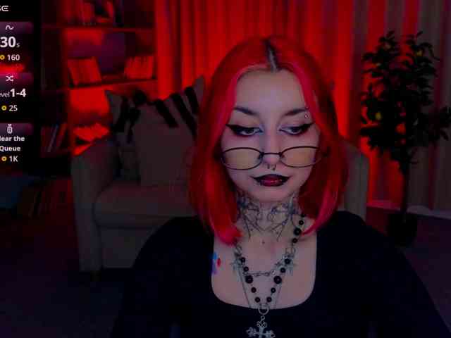 MistressMarcelline webcam