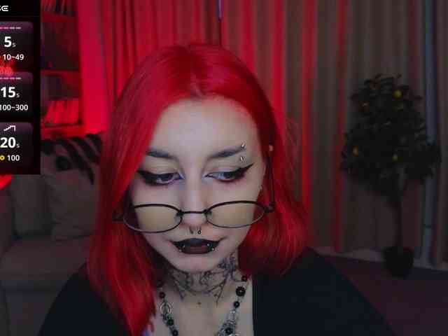 MistressMarcelline webcam