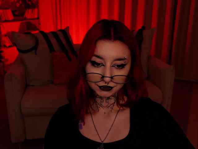 MistressMarcelline webcam