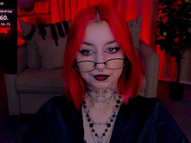 MistressMarcelline webcam
