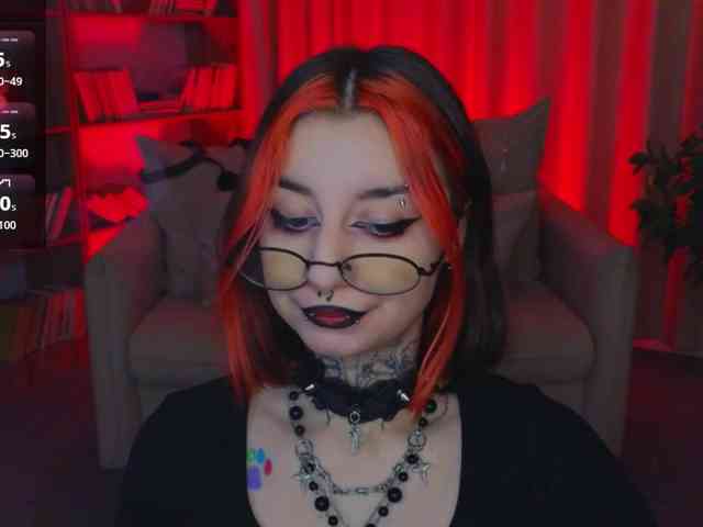 MistressMarcelline webcam
