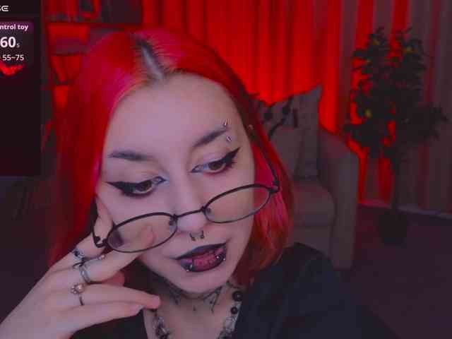 MistressMarcelline webcam