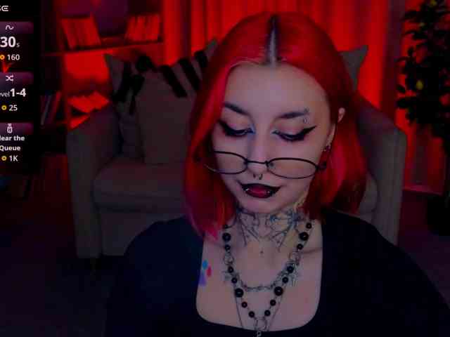 MistressMarcelline webcam