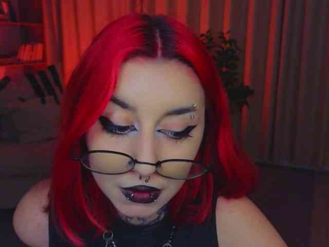 MistressMarcelline webcam
