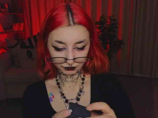 MistressMarcelline webcam