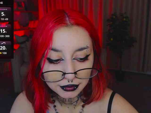 MistressMarcelline webcam