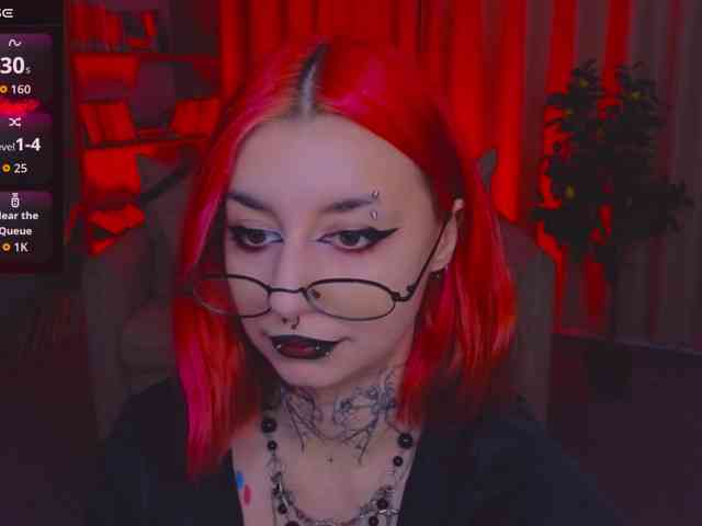 MistressMarcelline webcam