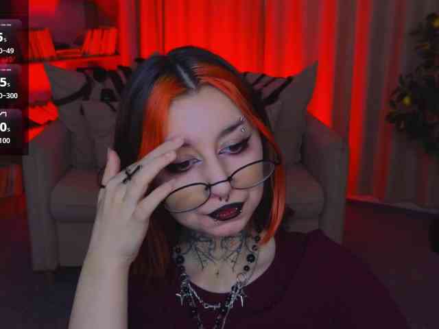 MistressMarcelline webcam