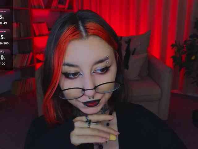 MistressMarcelline webcam