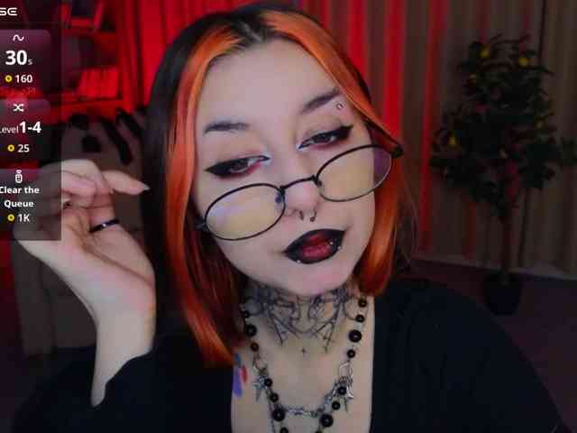 MistressMarcelline webcam