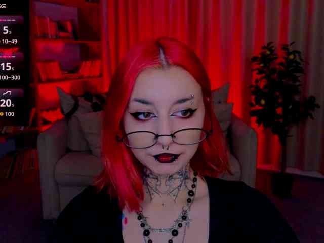 MistressMarcelline webcam