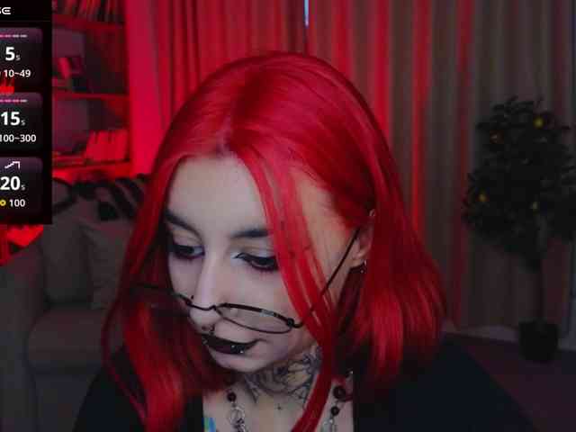 MistressMarcelline webcam