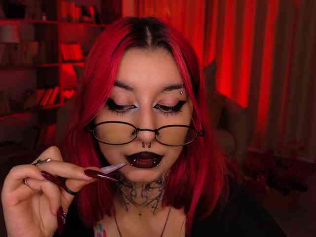 MistressMarcelline webcam