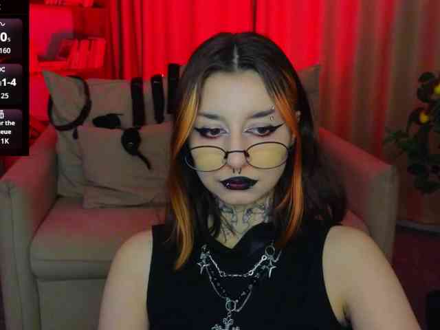 MistressMarcelline webcam