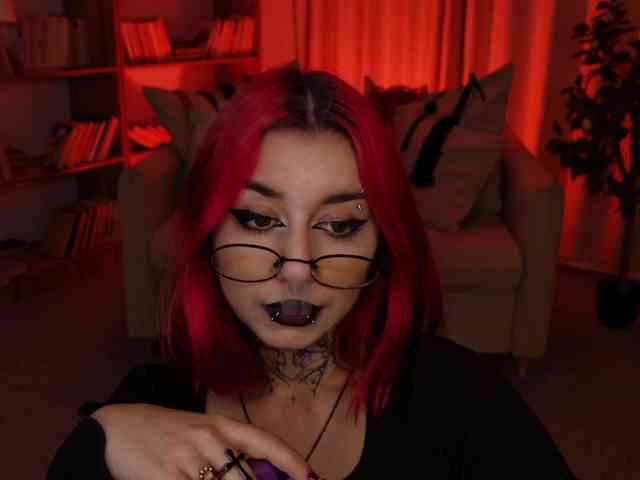 MistressMarcelline webcam