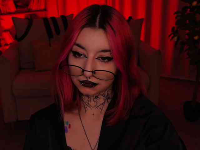 MistressMarcelline webcam