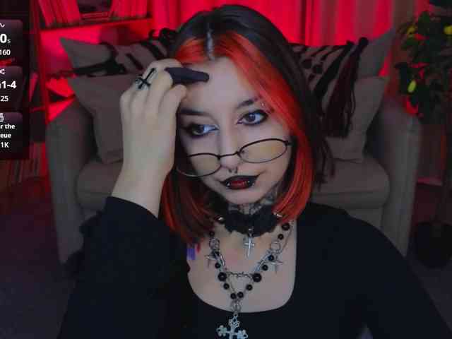 MistressMarcelline webcam