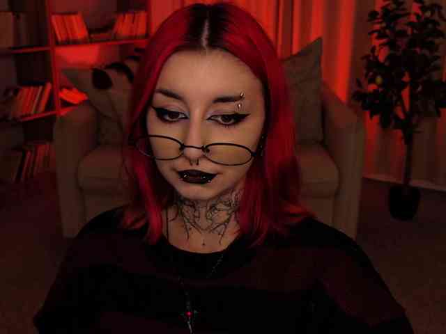 MistressMarcelline webcam