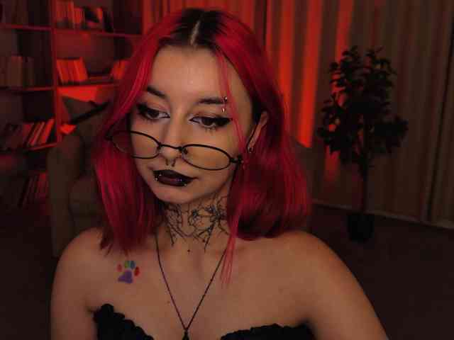 MistressMarcelline webcam