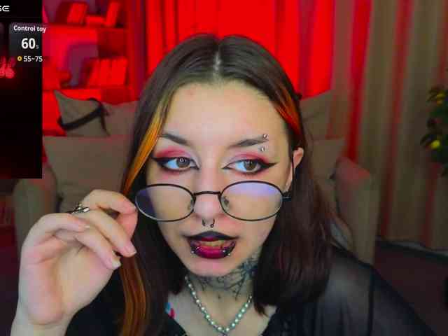 MistressMarcelline webcam