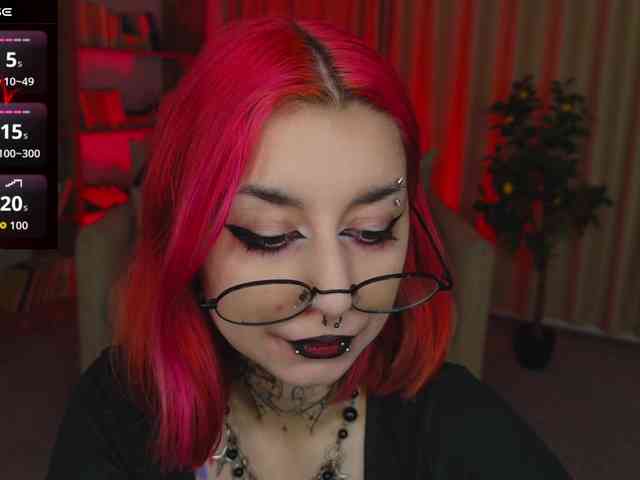 MistressMarcelline webcam