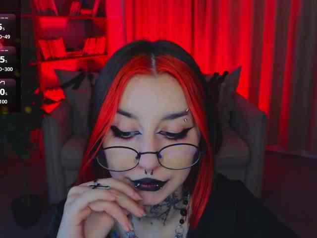 MistressMarcelline webcam