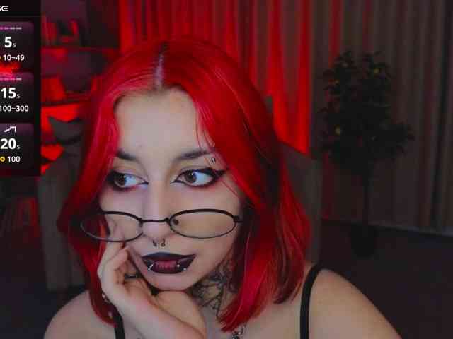 MistressMarcelline webcam