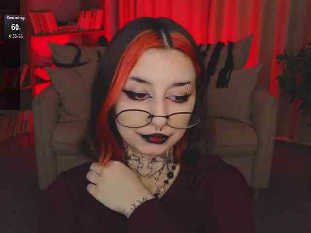 MistressMarcelline webcam