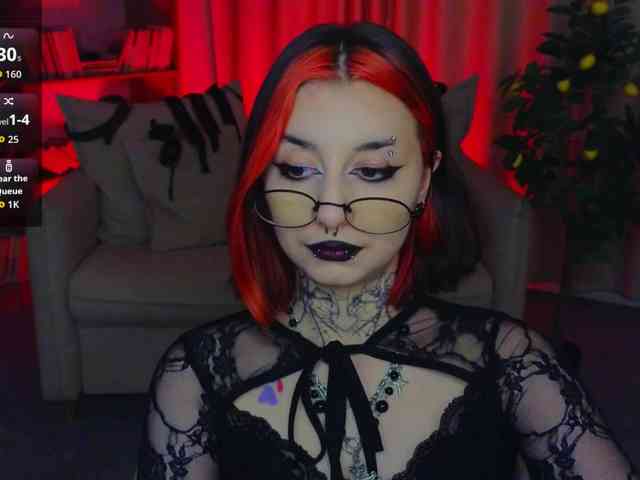 MistressMarcelline webcam
