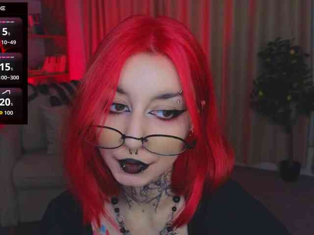 MistressMarcelline webcam