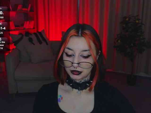 MistressMarcelline webcam