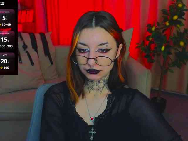 MistressMarcelline webcam