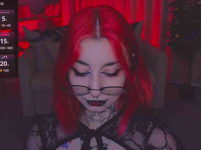 MistressMarcelline webcam
