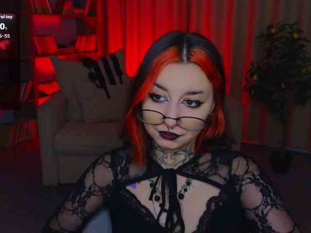 MistressMarcelline webcam